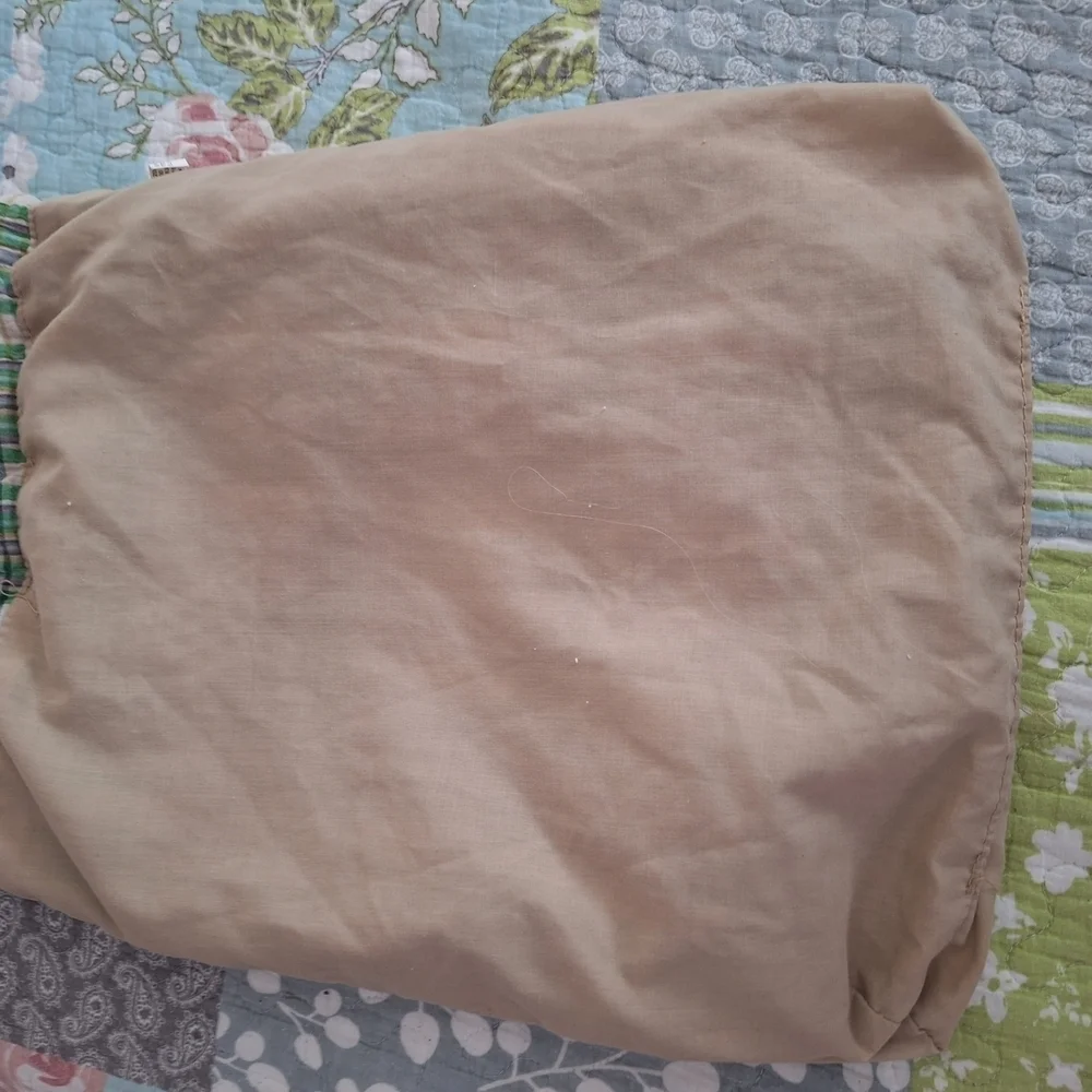 Vintage beige green